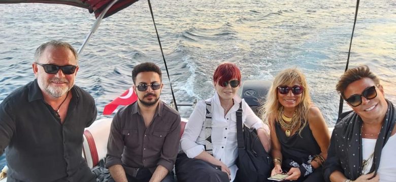 Türkiye’nin ilk Instagram IGTV dizisi ‘Altın Kod 5.2.0’nin gala gecesi Bizim Mutfak ve Kemal Kükrer sponsorluğunda gerçekleşti