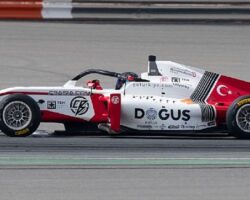 Cem Bölükbaşı Formula 3’te başarılı performansını sürdürüyor