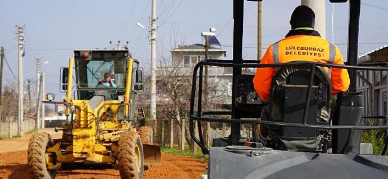 Durak Mahallesi’nde yol çalışması