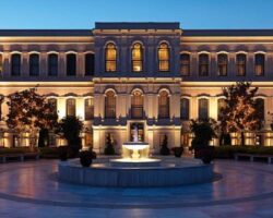 Four Seasons İstanbul Otelleri küresel çapta saygın ve prestijli derecelendirme sistemi Forbes Travel Guide