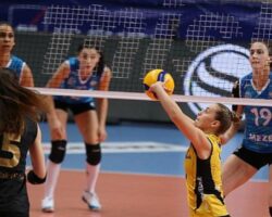 Lider VakıfBank, Bursa’da da kazandı