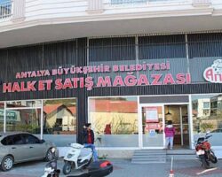 Manavgat Halk Et Satış Mağazası 1’inci yılını doldurdu