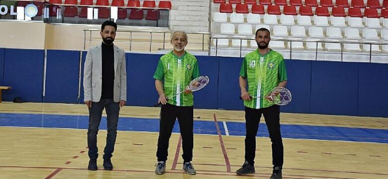 Rektör Çelik, Ödüllü Yönetmen ve Badminton Şampiyonu ile Buluştu.