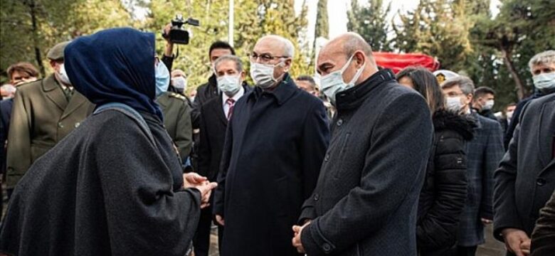 Başkan Soyer Çanakkale Zaferi’nin yıldönümü etkinliğine katıldı