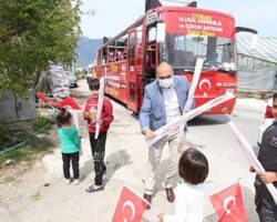 23 Nisan coşkusu Kaş ve Demre’yi sardı