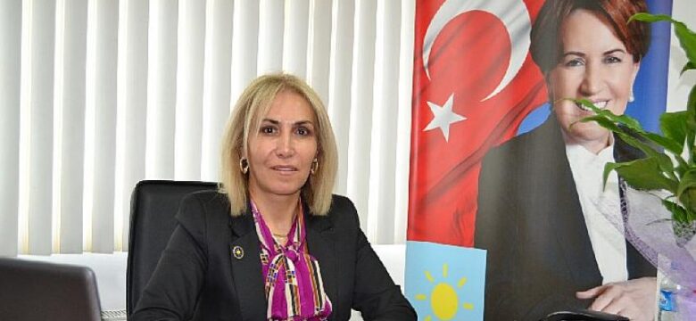 İYİ Parti Malatya Kadın Politikaları Başkanı Arzu İmik Kayış: “Bu zor günleri de el ele vererek birlikte geride bırakacağız”