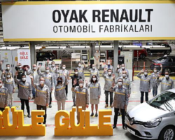 Renault Clio 4, bayrağı Yeni Clio ve Yeni Clio Hibrit’e devretti