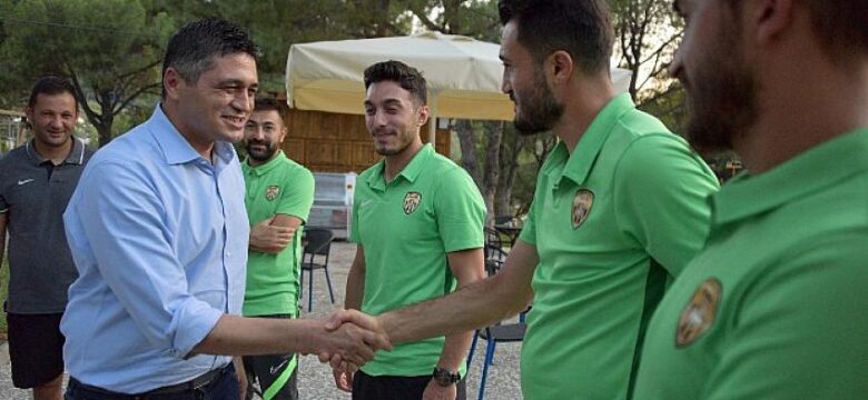 Aliağaspor FK, Güzelhisar Tesisleri’nde Bir Araya Geldi