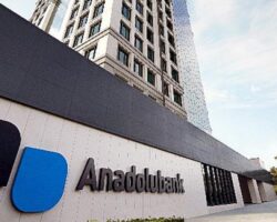 Anadolubank Nuruosmaniye şubesini açtı