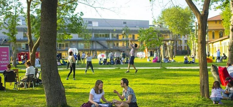 ‘Okul için değil, yaşam için öğrenmek’ 25 yaşında