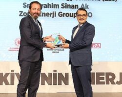 Zorlu Enerji’nin ZES markası “Enerjimiz Geleceğimiz” ödülünü aldı