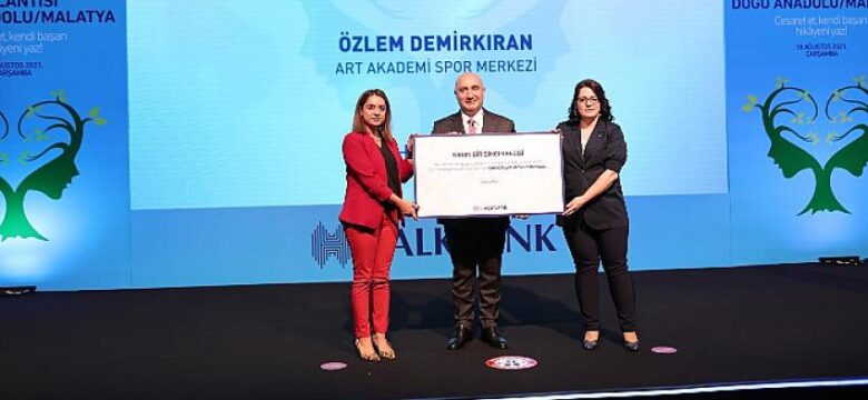 Kadın girişimciler Halkbank’ın desteğiyle üretime yöneliyor