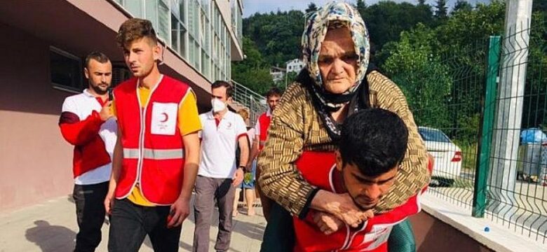 Kızılay, Batı Karadeniz’de 66.000’den fazla kişiye insani yardım ulaştırdı