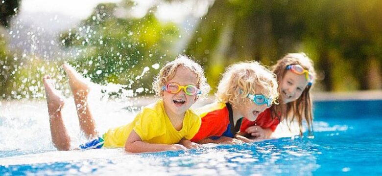 Uzmanından ‘el, ayak, ağız hastalığı’ uyarısı: “Yazın havuza giren çocuklarda daha sık görülüyor!”
