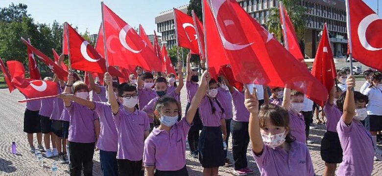 Aliağa’da İlköğretim Haftası Coşkuyla Kutlandı