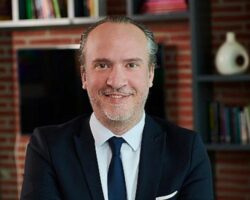 L’Oréal Türkiye CEO’su Laurent Duffier, Dubai merkezli L’Oréal Orta Doğu Bölgesi’nin CEO’su olarak atandı