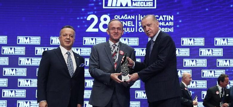Toyota Otomotiv Sanayi Türkiye’ye ihracat şampiyonu ödülü