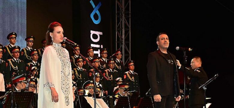 “Manavgat İyilik Hareketi” öncülüğünde Haluk Levent ve Kızıl Ordu Korosu’ndan unutulmaz konser