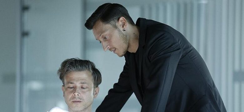 Mesut Özil reklam filminin backstage’ini takipçileriyle paylaştı