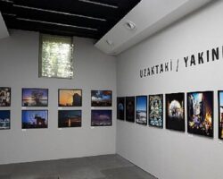 Yapı Kredi ve 212 Photography İstanbul iş birliğiyle Uzaktaki/Yakındaki Sergisi açıldı