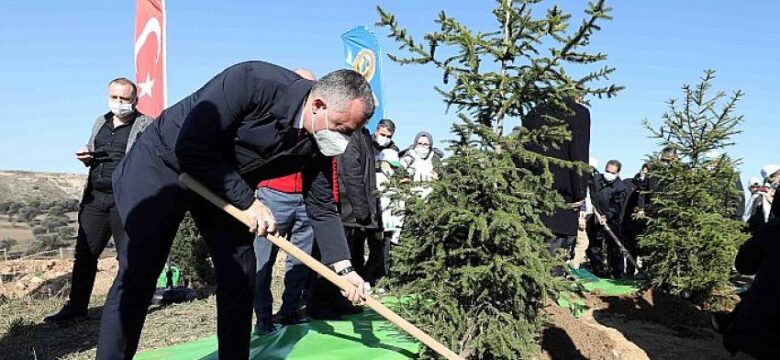 Başkan Büyükakın, ”Dünyanın geleceğini hep birlikte el ele inşa edeceğiz”