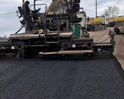 Gökçeören Köyü-Çeribaşı Topallar arası yolda asfaltlama çalışması