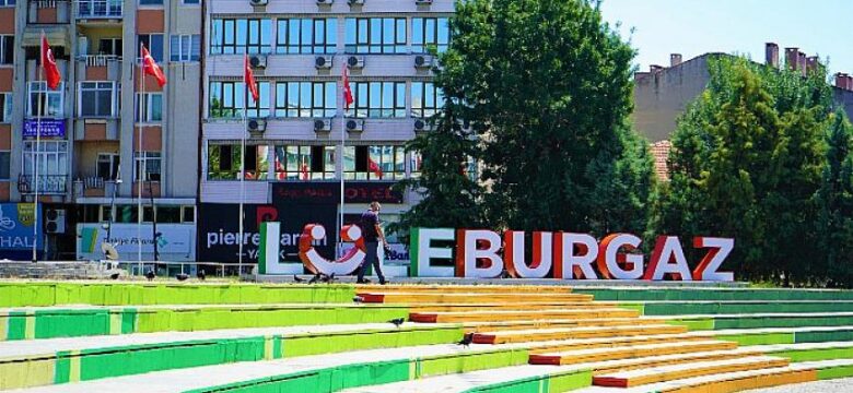 Lüleburgaz’ın Meydanı Ve Belediyenin Tesislerinde Ücretsiz İnternet Hizmeti