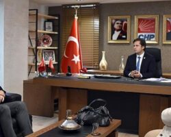 Başkan Gürbüz Chp İzmir İl Başkanlığını Ziyaret Etti