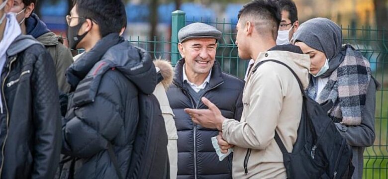 Başkan Soyer yılın son gününü üniversite öğrencileriyle geçirdi