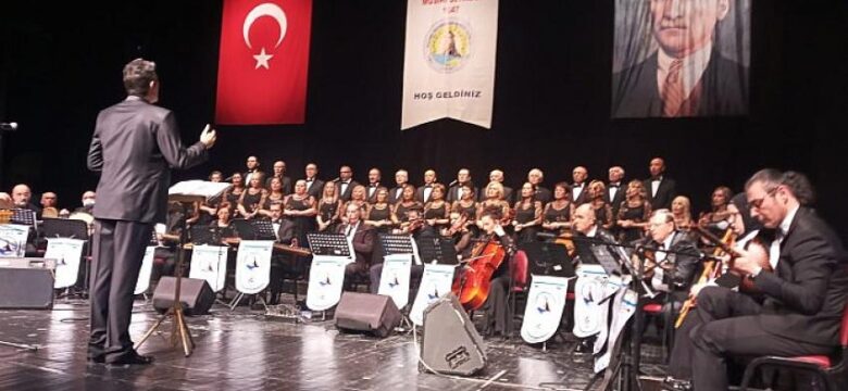 Büyükşehir TSM Korosu’ndan muhteşem konser