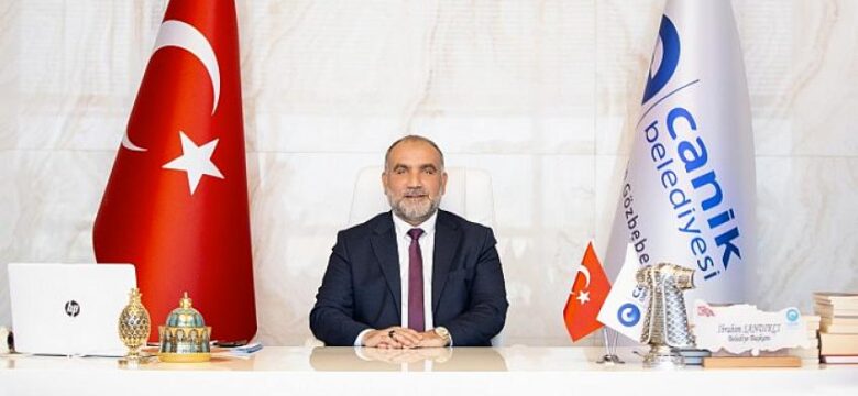 Canik Belediye Başkanı İbrahim Sandıkçı, yeni yıl dolayısıyla bir mesaj yayımladı.