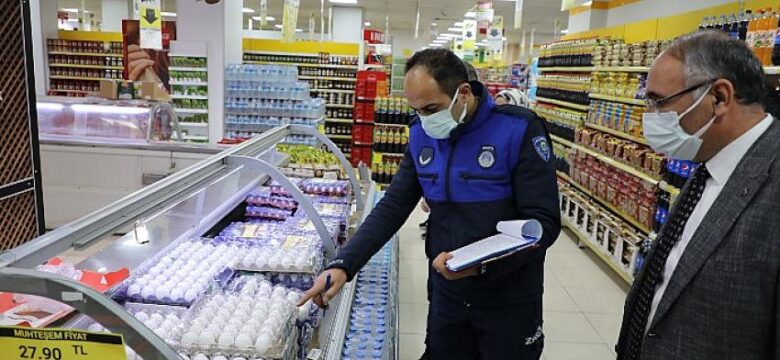 Gemlik Zabıtası vatandaşın yanında