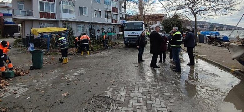 Gölcük’te lodosun izleri siliniyor