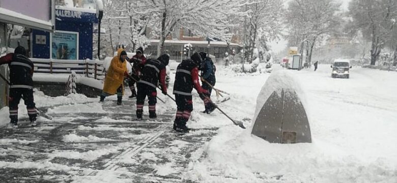 Karla Mücadele İçin Nevşehir Belediyesi Tüm Ekipleri İle Sahada