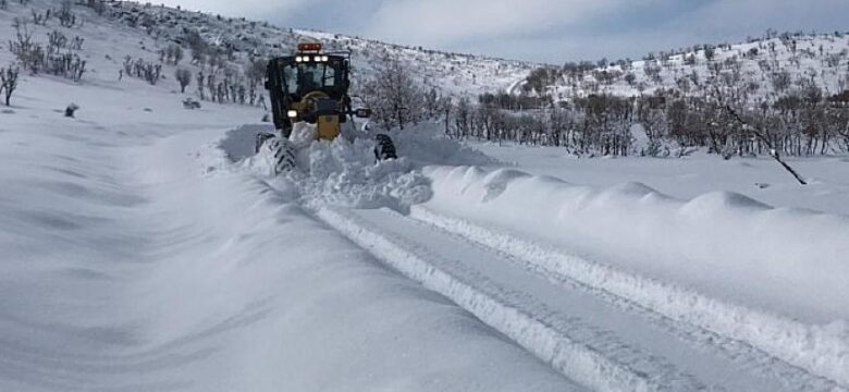 Kırsalda 11 bin 200 kilometrelik yolda kar küreme çalışması yapıldı