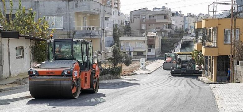 Mersin Büyükşehir, Eğriçam Mahallesi 7. Cadde’de 1100 Metrelik Yolu Yeniledi