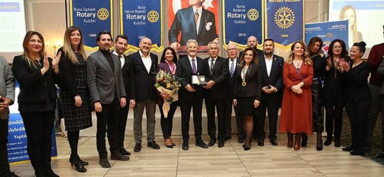 Bademli Rotary Kulübü’nden Başkan Erdem’e teşekkür plaketi