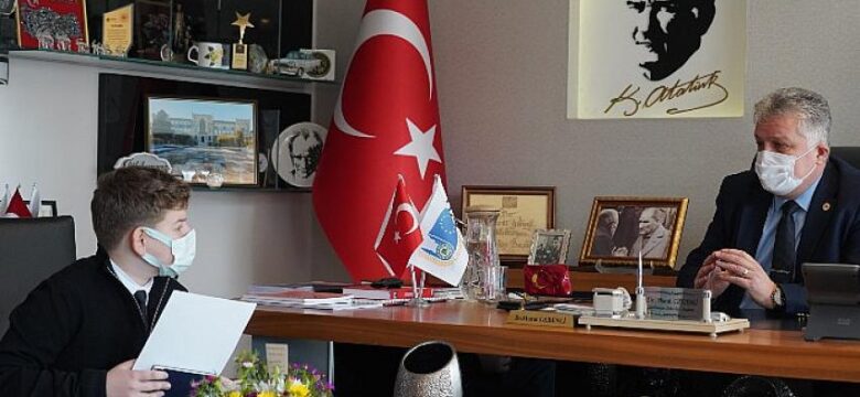 Başkan Gerenli’den Lüleburgaz’ın gururlarına plaket