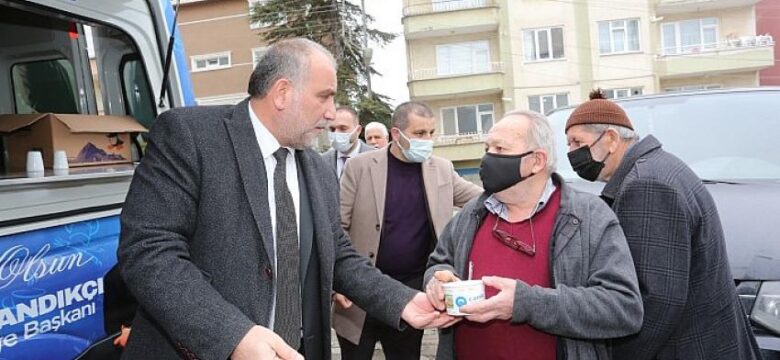 Başkan Sandıkçı “Nohutlu Pilav” İkram Etti