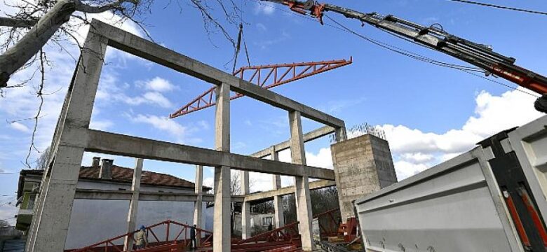 Çukurca İzvat Camii’ne Çelik Çatı