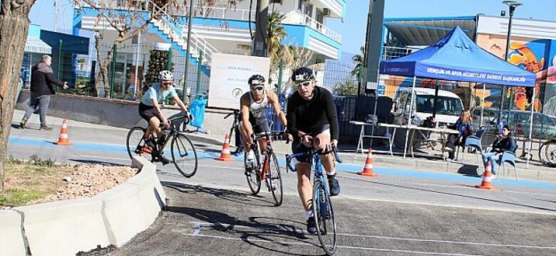 Duatlon İzmir Türkiye Şampiyonası başladı