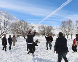Yahyalı Belediyesi Personeli Kar Festivalinde Buluştu
