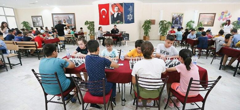 Büyükşehir’in Kültür Merkezleri’nde Genç Satranççılar Yetişiyor
