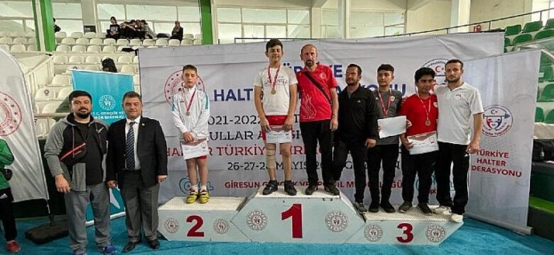 Sporcumuz Yıldızlar Halter Şampiyonasında Türkiye 2.’si Oldu