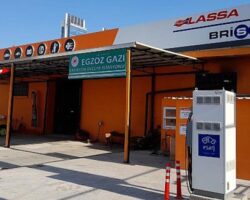Yolculuğun ve Mobilite’nin Lideri Brisa, Arvento Mobil Sistemler Satın Almasının ardından şimdi elektrikli araçlar için şarj istasyon sayısını arttırıyor