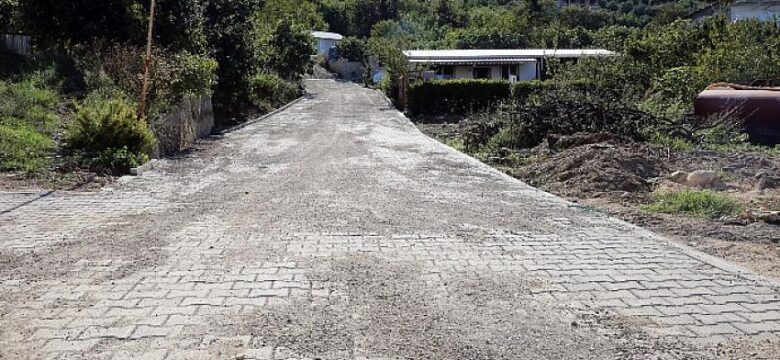 Mudanya’da Parke Kaplama ve Yol Çalışmaları Sürüyor