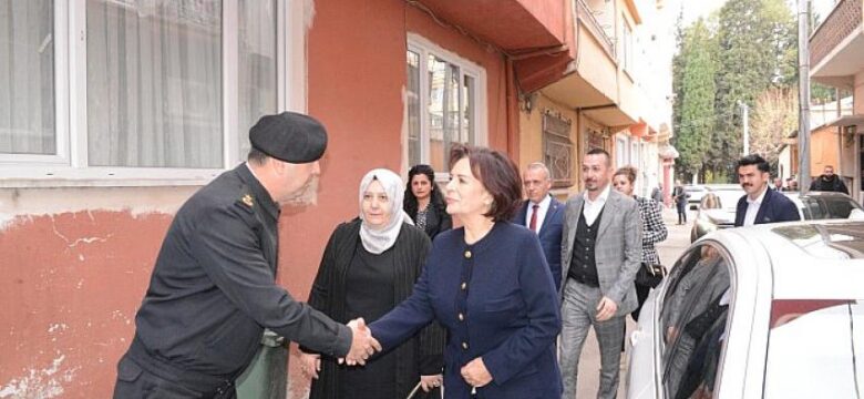 Hülya Koçyiğit’ten Bursa’da Şehit Ailesine Ziyaret