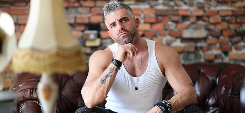 Mustafa Yılmaz’dan “Gülü Soldurmam”a Hollywood Tadında Klip