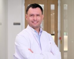 Psikiyatri Uzmanı Doç. Dr. Serdar Nurmedov NP Feneryolu Tıp Merkezi'nde hasta kabulüne başladı