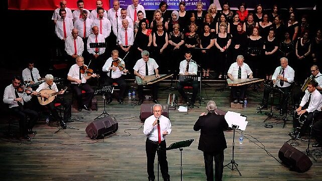 Aydın Büyükşehir Belediyesi'nden şarkılarla Yeşilçam konseri